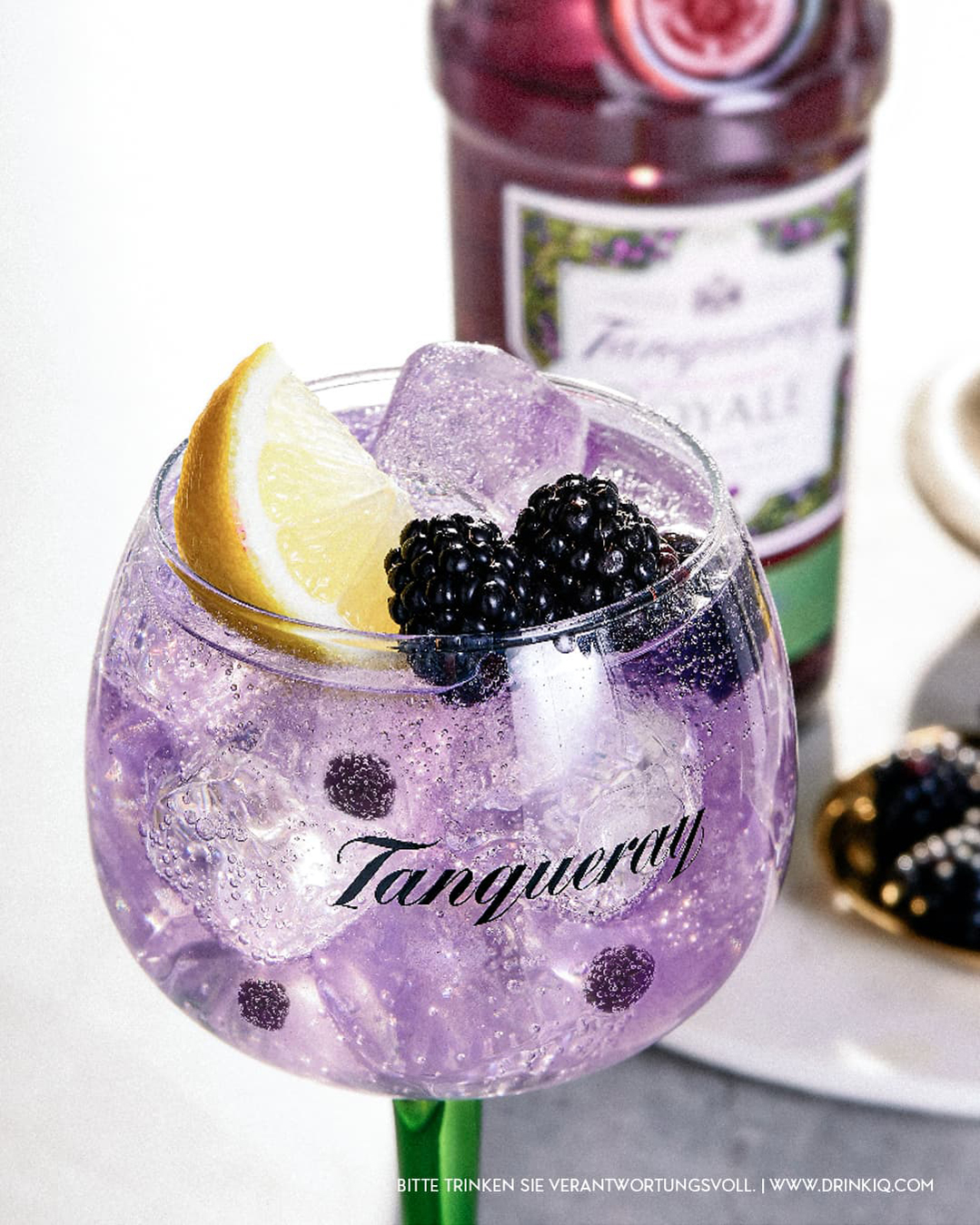 Tanqueray Blackcurrant Royale Gin 41,3% vol. 0,7l
